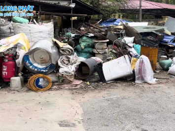 Vựa Che Chai Gần Đây - Dịch Vụ Thu Mua Phế Liệu Uy Tín Tại Tâm Long Phát
