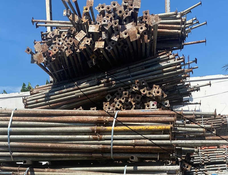 Mua phế liệu xà gồ chống tăng chân kích tôn sàn giáo nêm giá cao