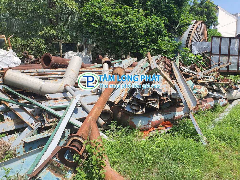 Phế liệu tăng giá chưa từng thấy – Giới đầu tư đổ xô tìm nguồn hàng