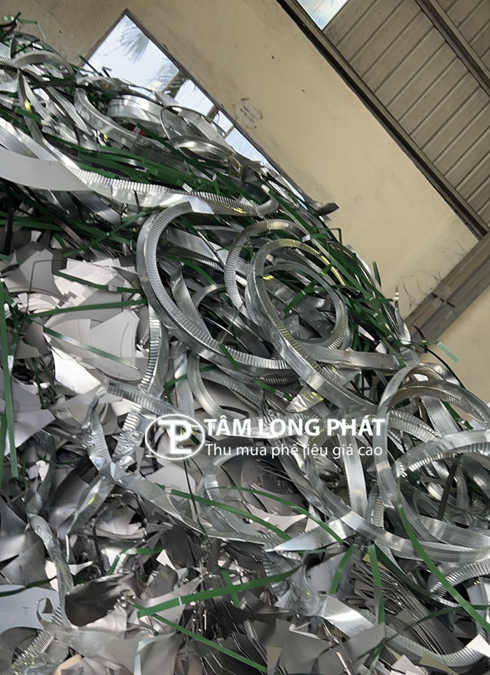 dich-vu-thu-mua-phe-lieu-nhom-gia-cao