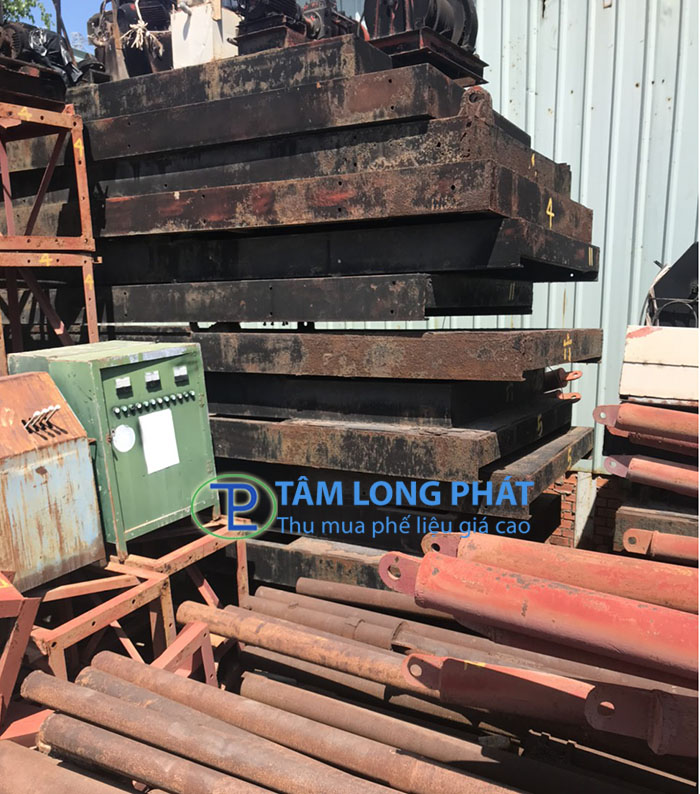 thu mua phế liệu cần cẩu khung cẩu 