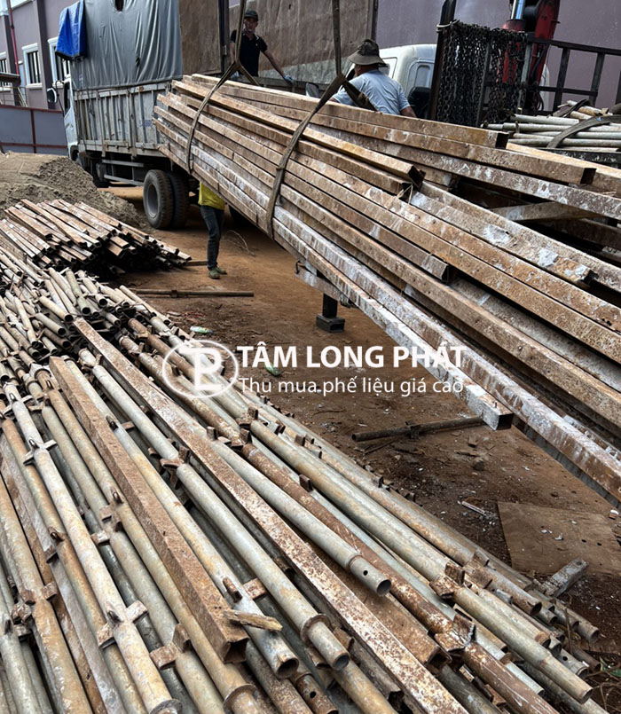 thu-mua-gian-giao-cong-trinh