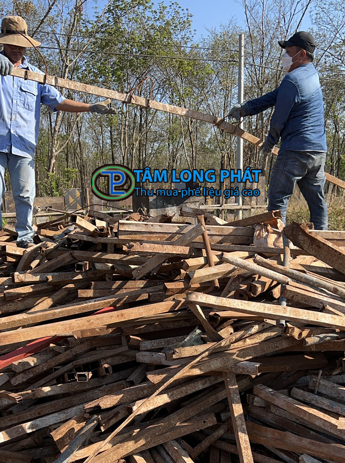 thu mua phế liệu sắt thép hộp công trình xây dựng