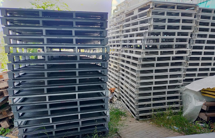 thu-mua-sat-thep-pallet-gia-cao