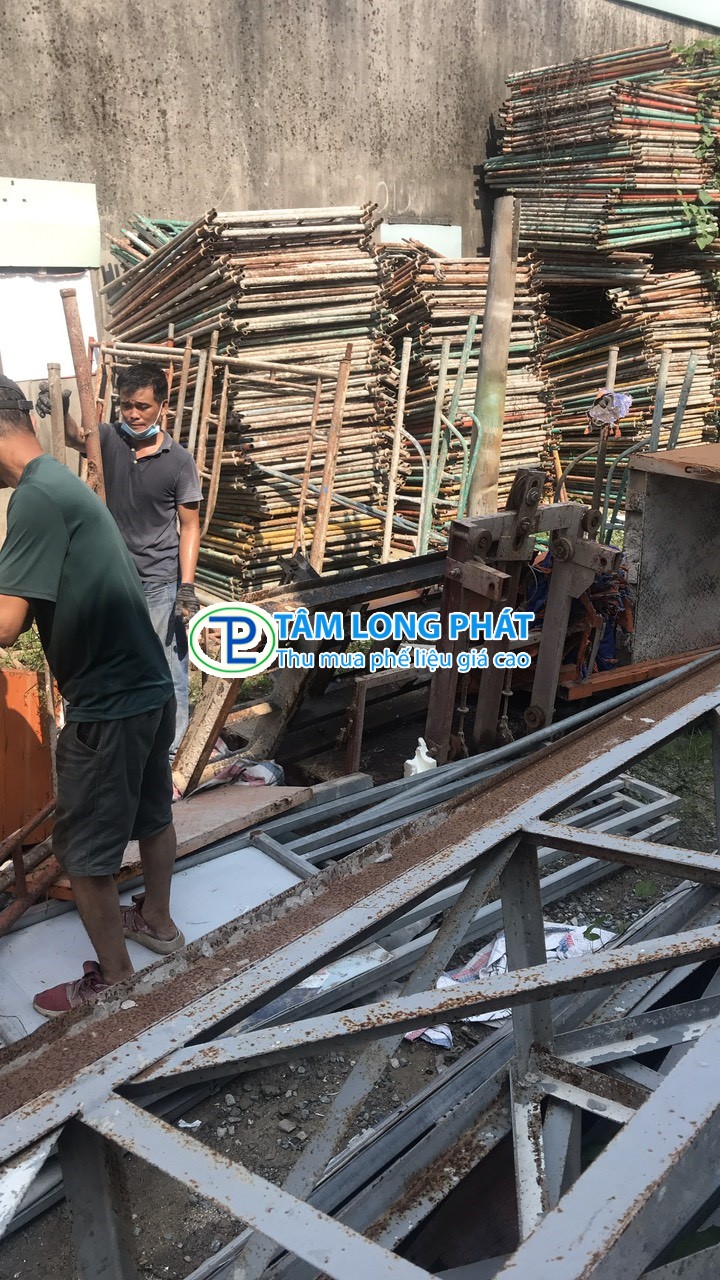 sat-thep-phe-lieu-cong-trinh-gia-cao