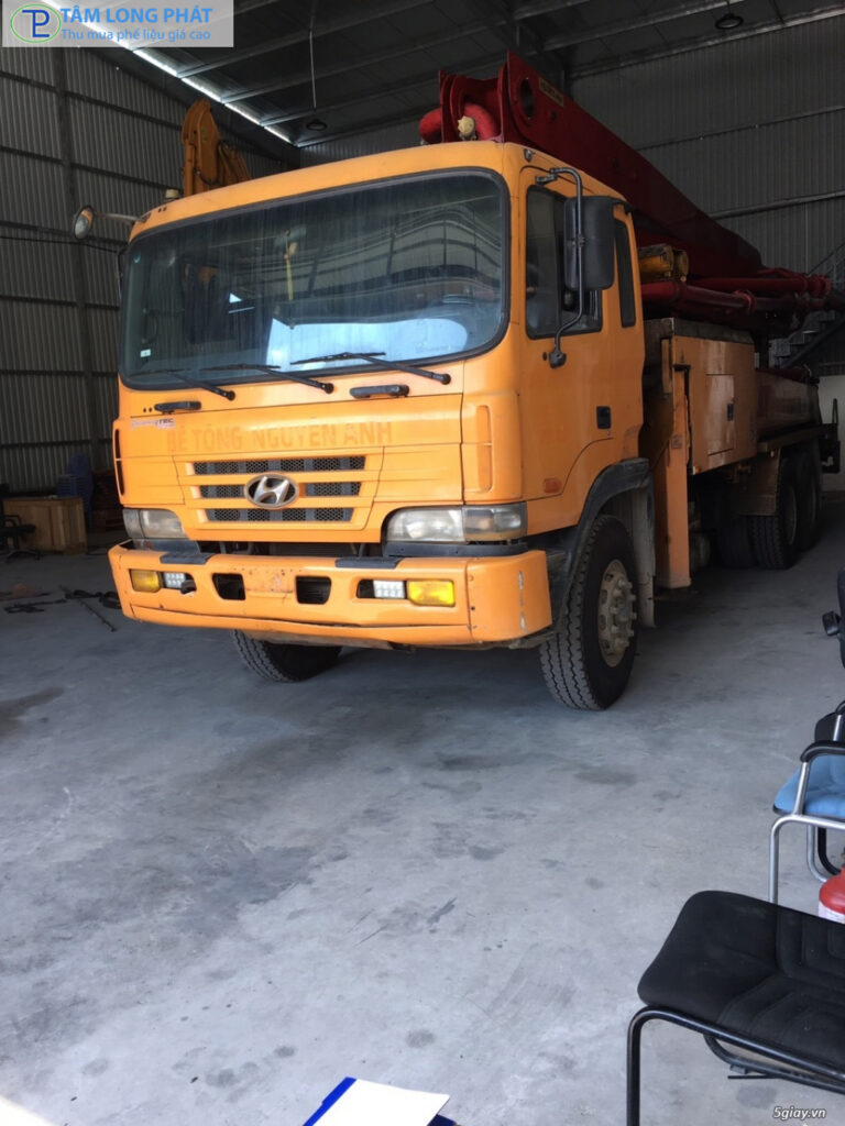 Mua bán thanh lý xe bơm bê tông tự hành cũ