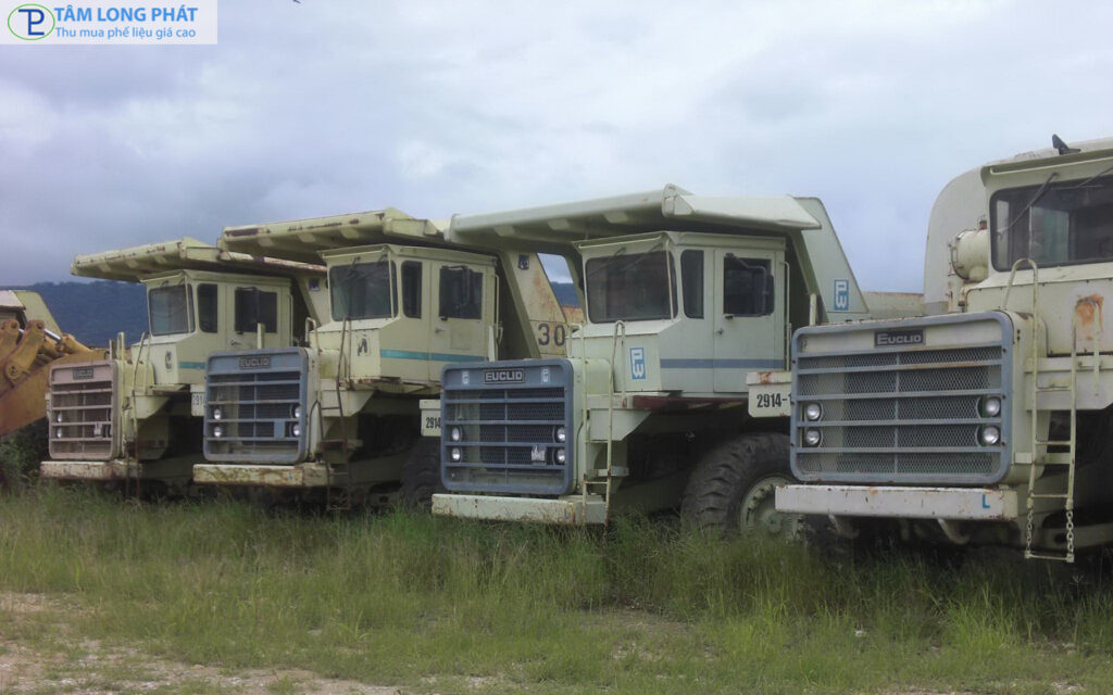 Mua thanh lý xe công trình