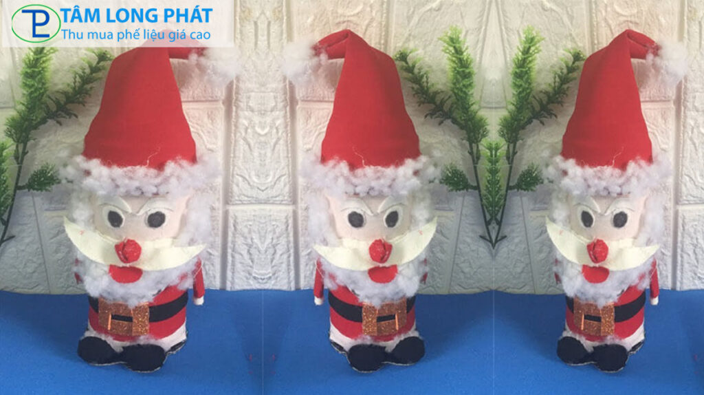 Làm ông già Noel từ chai nhựa