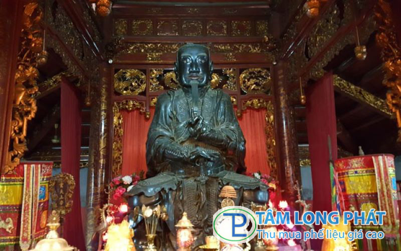 Đồng đen có thật trên thực tế dưới hình dáng pho tượng