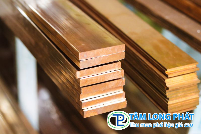 Đồng thanh là hợp kim của đồng kết hợp với các nguyên tố ngoại trừ kẽm