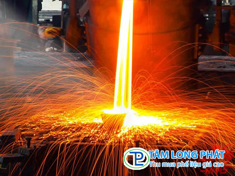 Nhiệt độ nóng chảy của thép trong các ngành công nghiệp chế tạo