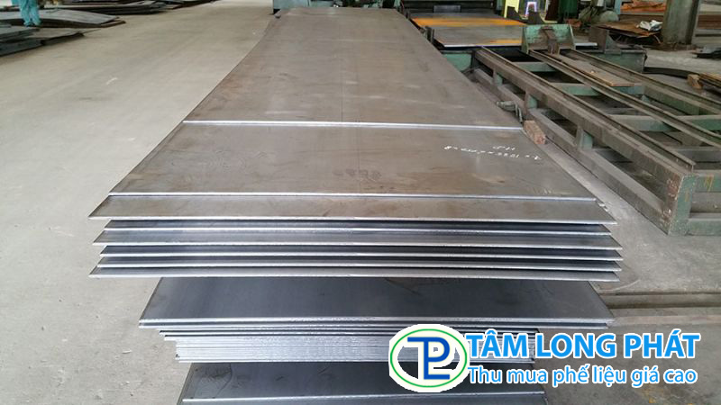 Nhiệt độ nóng chảy của thép  SS400