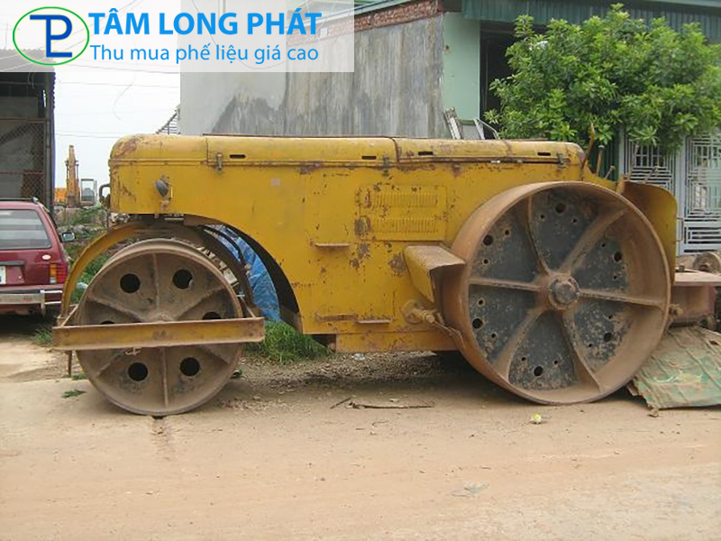 Hình ảnh 1: Thu mua xe lu cũ