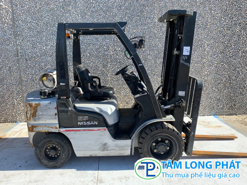 Thu mua xe nâng cũ cần xem xét kỹ quy trình