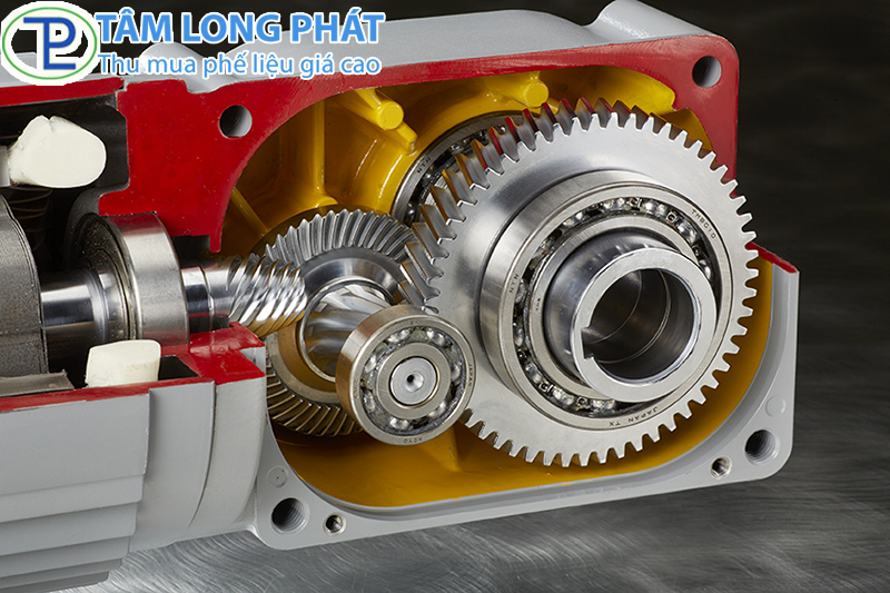 Hộp giảm tốc là gì? Vai trò, ứng dụng và nguyên lý hoạt động