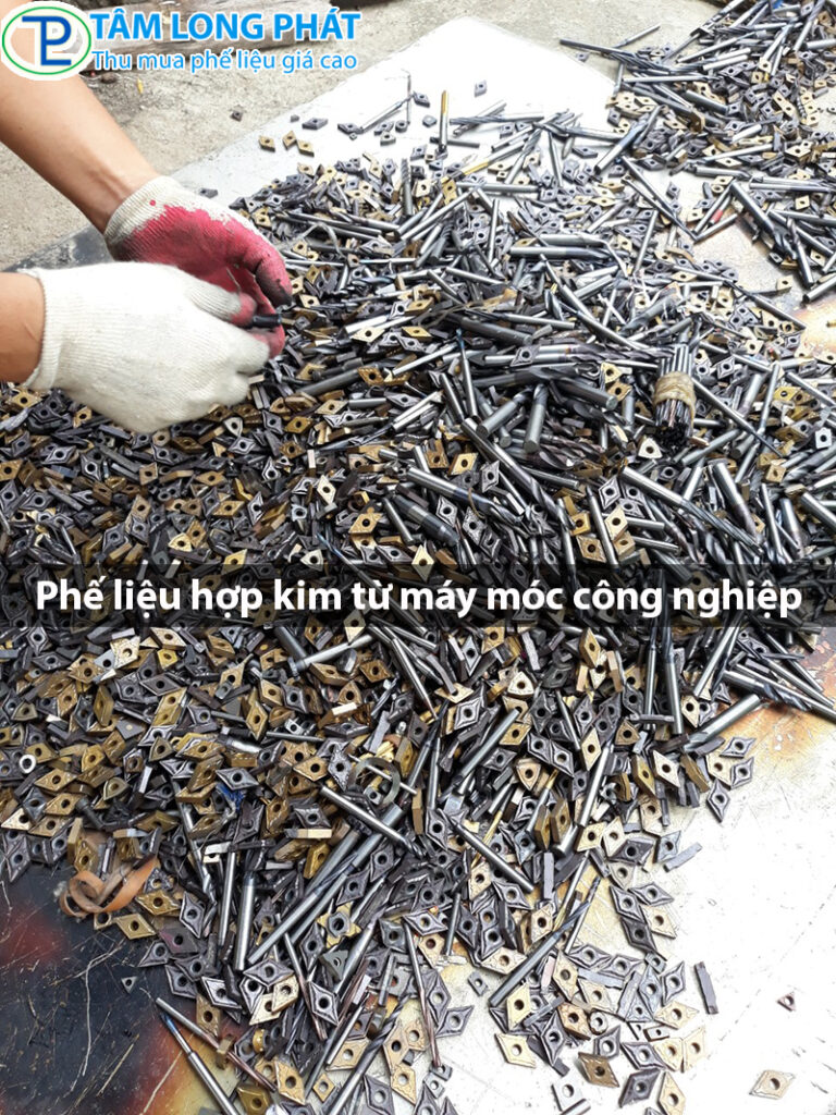 Phế liệu hợp kim từ máy móc công nghiệp