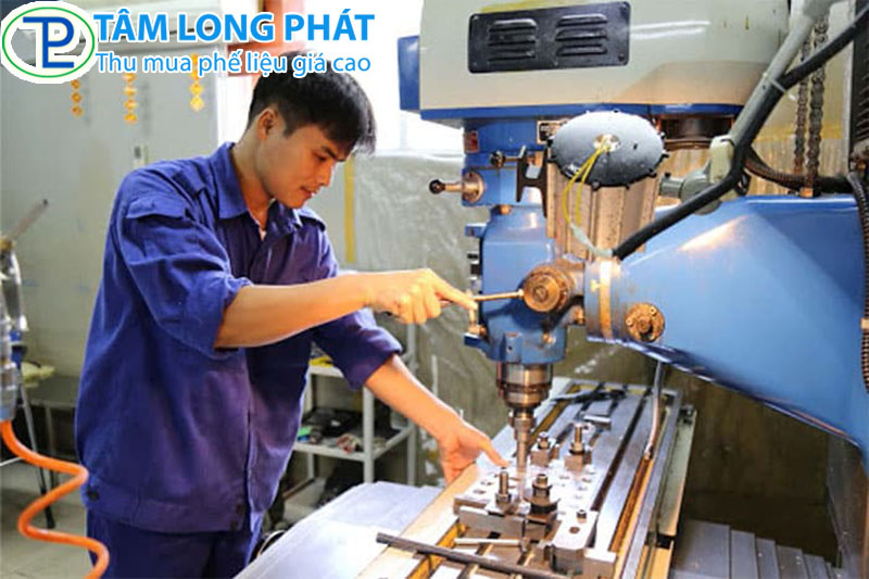 Thu mua máy gia công, máy phay tiện trong cơ khí giá cao nhất