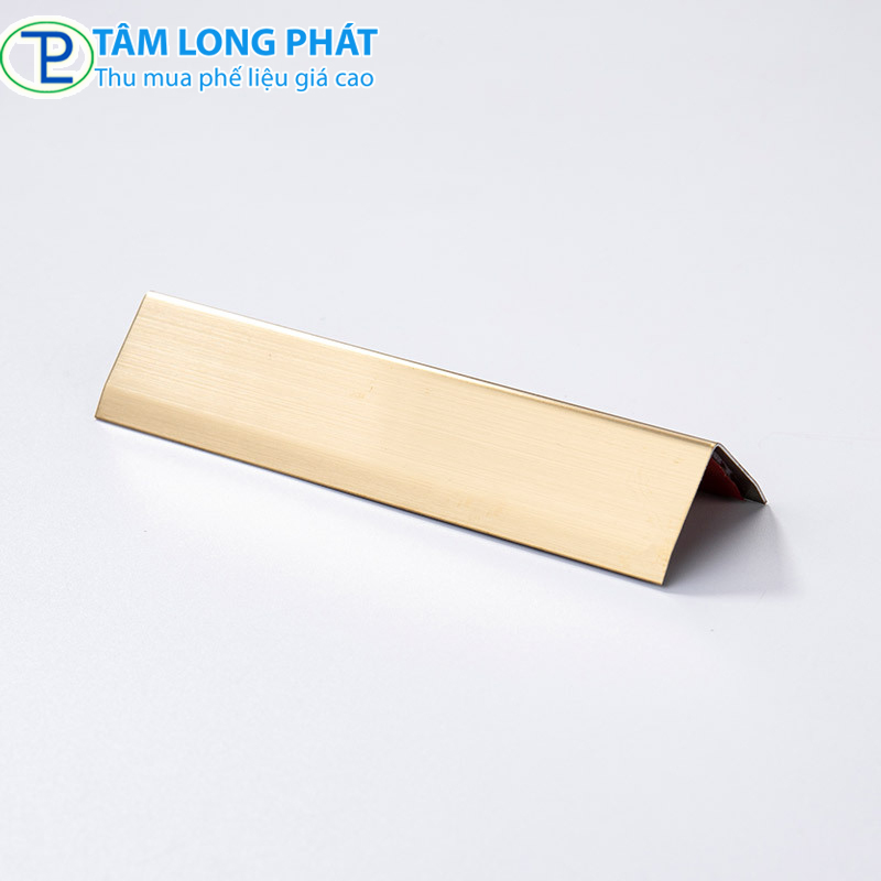 V inox 20×20 là gì? Tại sao được ưa chuộng?